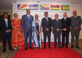 Group photo WHO RD for Africa Dr Matshidiso Moeti with President of the Republic of Seychelles Danny Faure at the opening (centre)