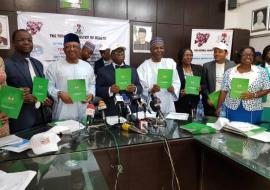 (L-R): WHO Nigeria acting Country representative WR a.i) Dr Rex Mpazanje; Minister of State, Ministry of Health, Dr Osagie Ehanire; Nigerian Minister of Health, Professor Isaac Adewole; Former Head of State, General Yakubu Gowon; Director of Public Health, Dr Evelyn Ngige and other partners pose for a group photograph.