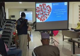 Dr Samuel Bawa from Country office in Abuja facilitatindg one of the training sessionS