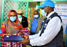 Dr DIARRA Abdoulaye (WRai) et Mme Loub Yakouti Attoumane (Ministre de la Santé des Comores)