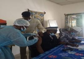 Vaccination COVID19 Gouverneur de Labé donne l'exemple  