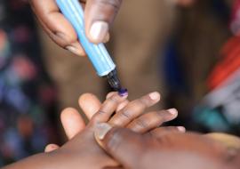Environ 16 000 vaccinateurs et mobilisateurs communautaires ont été déployés lors du troisième tour de la campagne de lutte contre la polio au Mozambique. Leurs efforts pour briser la peur de se faire vacciner sont essentiels pour atteindre des taux de vaccination élevés afin d'éradiquer la polio. 
