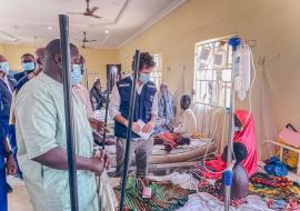 WHO Technical Experts providing practical guidance to health professionals working in Potiskum CSM Treatment Center WHO Technical Experts providing practical guidance to health professionals working in Potiskum CSM Treatment Center