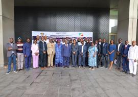 Photo de groupe des participants à l'atelier