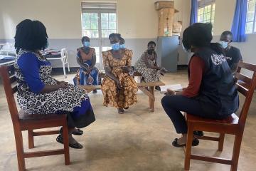 En Ouganda, une initiative à base communautaire pour aider les patients atteints du VIH à vaincre la dépression.