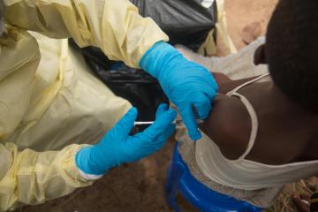 La République démocratique du Congo lance la vaccination contre Ebola