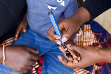 Les dirigeants du secteur de la santé s’engagent à renforcer la riposte au moment où l’Afrique célèbre une année sans cas de poliovirus sauvage détecté