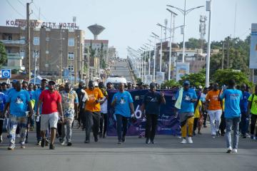 6 Kilomètres de marche sportive “Walk the Talk” à Parakou:  Plus 500 personnes ont relevé le défi en faveur de la santé