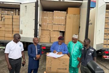 WHO donates medical equipment worth over US$640,000 to strengthen Mpox response and health systems in Sierra Leone thumbnail
