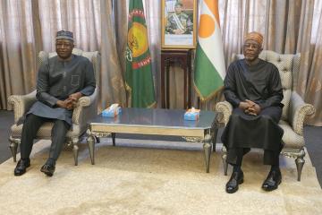 Le Représentant de l'OMS au Niger est reçu au cabinet du ministre des Affaires Etrangères, de la Coopération et des Nigériens à l'Extérieur. 