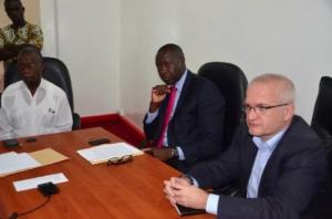 (L-R) Dr. Walter Gwenigale, Minister of Health and Social Welfare, Hon. Amara Konneh, Minister of Finance and Dr. Peter Graaff, WHO Rep./Liberia, chat before signing the Agreement