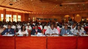 Vue partielle des membres du Conseil National de Lutte contre le VIH-SIDA et les Infections Sexuellement Transmissibles (CNLS/IST).