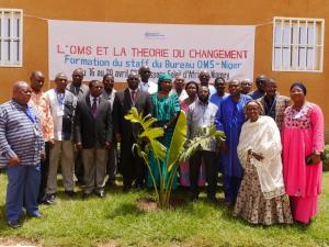 La photo de famille du staff du bureau pays Niger à la formation sur la théorie du changement
