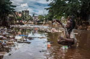 La vague d’épidémies de choléra qui balaie l'Afrique a déclenché la plus vaste campagne de vaccination contre le choléra jamais vue, avec plus de deux millions de personnes à travers le continent qui s’apprêtent à recevoir le vaccin oral contre le choléra (OCV). 