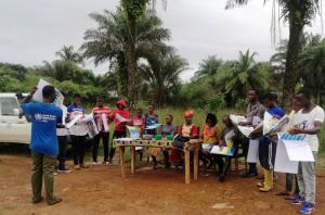 WHO National Epidemiologist sensitizing the Community Health Volunteers on the IDSR priority diseases and conditions, Gbarpolu County