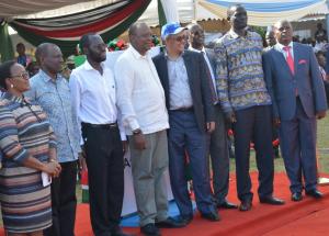 Dr Tedros with President Uhuru Kenyatta (on his left) and other Kenyan leaders during the UHC programme roll out, Kisumu city   