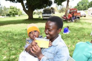 Vaccination baby against Yellow fever 