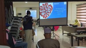 Dr Samuel Bawa from Country office in Abuja facilitatindg one of the training sessionS