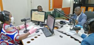 En Côte d’Ivoire, les radios font front contre la COVID-19