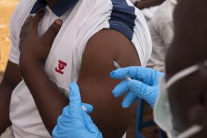 WHO urges stronger community role in COVID-19 vaccine rollout