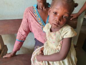 L'OMS appuie les autorités dans la riposte vaccinale contre l'épidémie de rougeole qui sévit dans le Sud-Ubangi - au nord-ouest de la République démocratique du Congo 