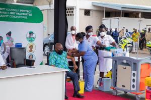 HE Nana Addo Dankwa Akufo-Addo taking the COVID Vaccine 