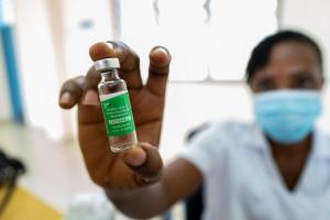 What is Africa’s vaccine production capacity?