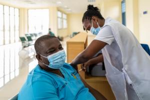 Emerging lessons from Africa’s COVID-19 vaccine rollout