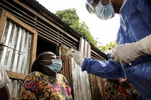 Africa steps up Omicron variant detection as COVID-19 cases rise in southern Africa