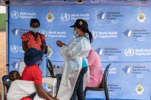 WHO providing free health services at a outreach point in Chimanimani 