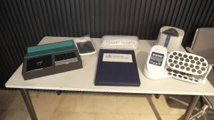oms entrega equipamentos para a sequênciação genómica  ao instituto nacional de saúde pública