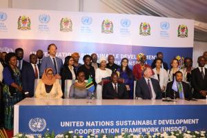 Heads of UN Agencies on a posed photo with the Guest of Honor during the launch