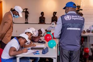 Children participating in the World No Tobacco art contest