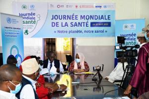 Le Représentant de l'OMS aux Comores et la Ministre de la Santé à la célébration de la Journée mondiale de la Santé