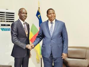 Président Touadéra et le Directeur régional 