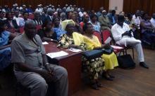 05 Cross section of meeting participants.