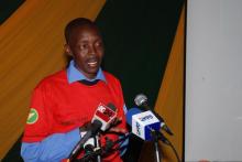 05 One of the MDR-TB patients narrates his story to the participants at the media briefing