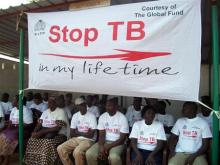 08 Cross section of prison officials at the inauguration of the new TB Lab