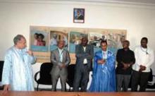 01 Au 1er plan le Representant de l OMS, suivi du Dr. Boubacar Ould Abdel Aziz, ATM, du Dr. Mbarek Ould Houmeid PEV, du Dr. Ishagh EL Khalef, IVD, du Dr. Kane Amadou et du Dr. Andre Yameogo, SMI-UNICEF