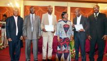 04 Les heureux recipiendaires des diplomes d honneur de la lutte antitabac en Cote d Ivoire ont ete honore par la Ministre de la sante et de la lutte contre le sida