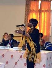 05 Pyane Djire, Artiste, a chante puis temoigne en faveur du depistage et de la PTME
