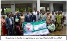 Une photo de famille des participants avec les officiels, le 08 Sept.2017