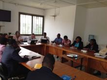   Réunion de travail du personnel du bureau du Togo avec l’équipe de revue