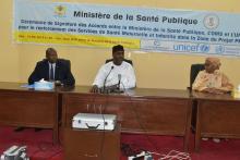 LES OFFICIELS, MSP (au centre), WR Tchad à droite, et UNICEF à gauche