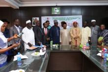 Group photo of dignitaries at the press briefing