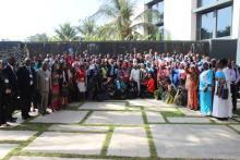 Photo de famille des participants à la réunion de haut niveau sur l’élimination de la Transmission du VIH de la Mère à l’Enfant (eTME) 