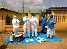 Préparation d'une équipe OMS de prise en charge Ebola à Nzérékoré
