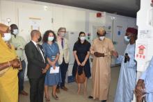 La cérémonie de remise de don de vaccins s'est suivie de la visite du dépôt du PEV central