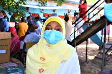 Mlle Youssouf Hamadi Mariam, 14 ans, vaccinée dans son écoles à Mohéli