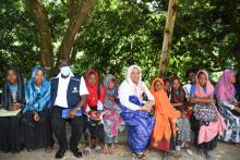 Le WR, la Ministre de la Santé et la Représentante de l'UNFPA en supervision dans  une école de Tsembehou, Anjouan, lors de la première campagne de vaccination des adolescents